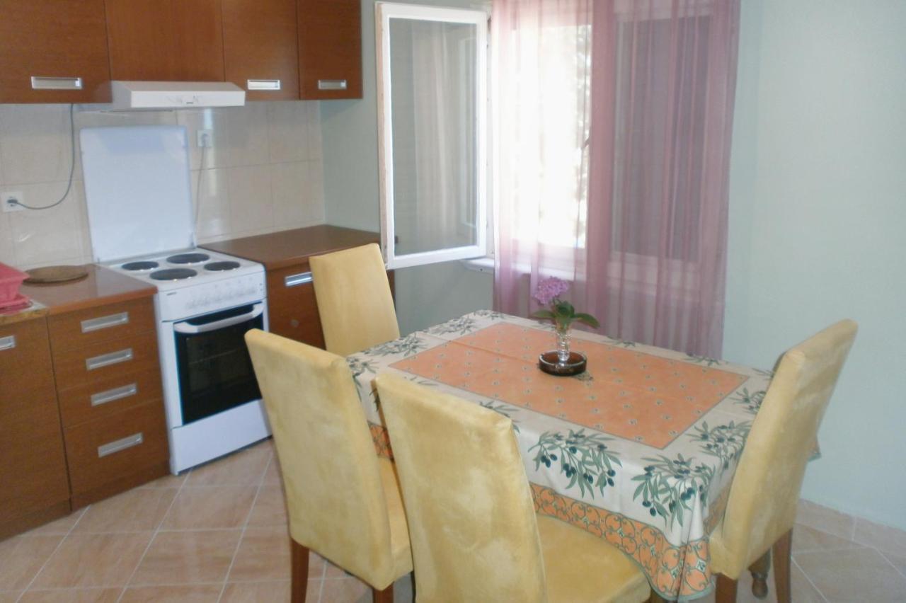 Apartments And Rooms By The Sea Sucuraj, Hvar - 4029 Екстериор снимка