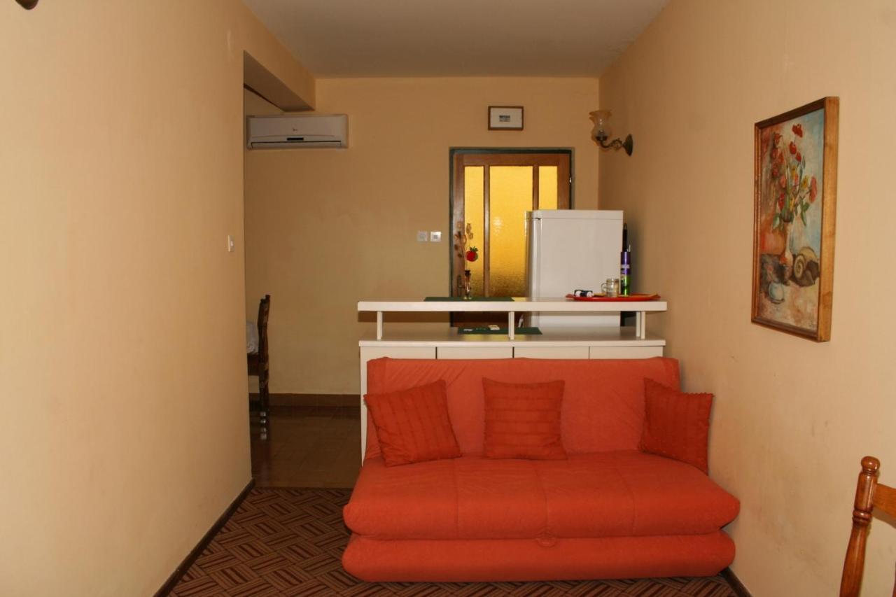 Apartments And Rooms By The Sea Sucuraj, Hvar - 4029 Екстериор снимка
