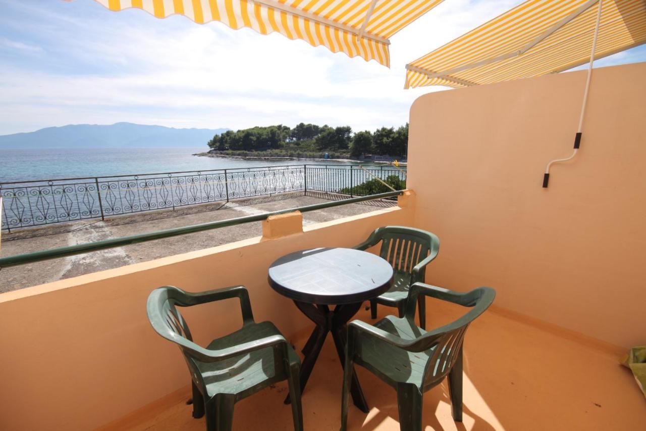 Apartments And Rooms By The Sea Sucuraj, Hvar - 4029 Екстериор снимка